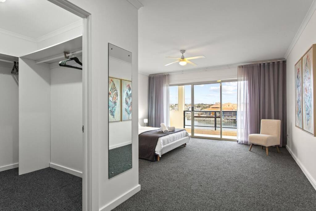 Appartement Waterfront Townhouse - Picturesque Marina Views à Port Lincoln Extérieur photo